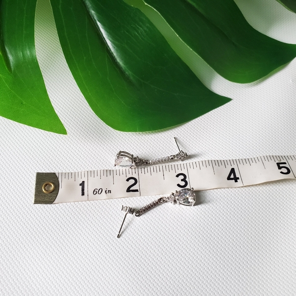 Exquisite .925 Sterling Silver CZ Dangling Earring - Picture 7 of 7